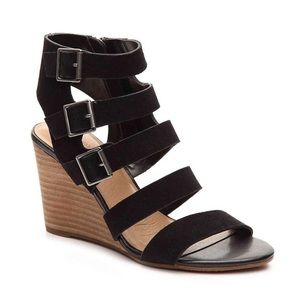 Crown Vintage Serena Black Suede Wedge sz 7